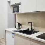 Navi Erzsebet