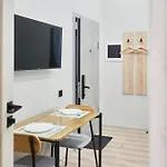 Navi Erzsebet Apartamento *