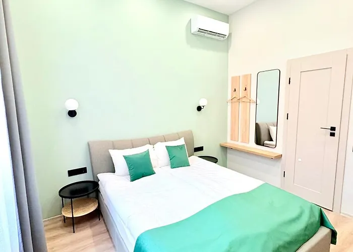 Navi Erzsebet Budapest